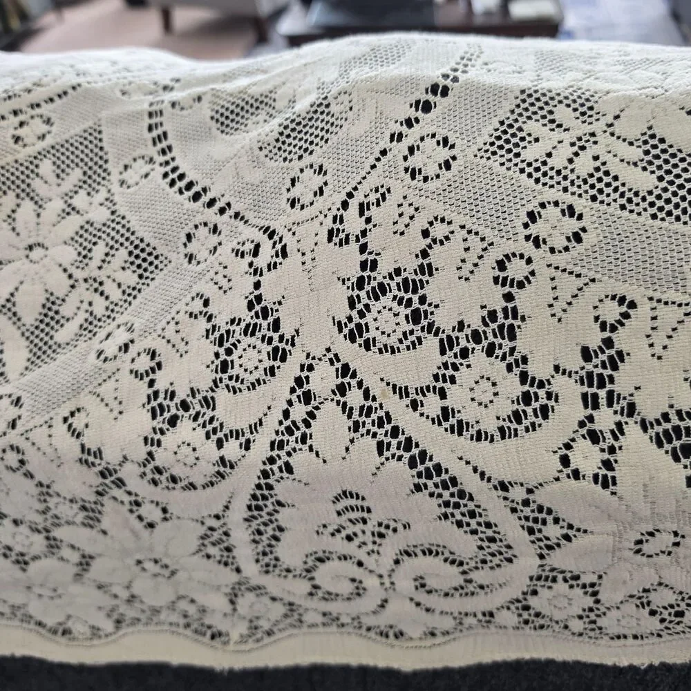 Vintage Irish Style Lace Tablecloth 72x60 Large Cream Floral Table Cover Linens